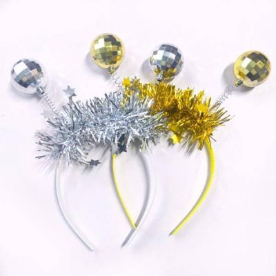 Ободок для волос 'Шарики и дождик' на цветном ободке 142285