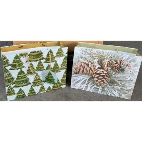 Пакет подарочный новогодний бумажный 40х30х14 см 58512