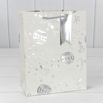 Пакет подарочный новогодний бумажный с тиснением 18х23х10 см Новый год 443534