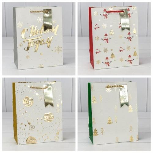 Пакет подарочный новогодний бумажный с тиснением 18х23х10 см Новый год (микс) 442525