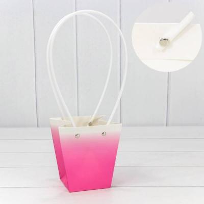 Пакет подарочный ваза для цветов 12.5*12*8 см Градиент розовый 441635