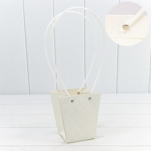 Пакет подарочный ваза для цветов 12.5*12*8 см Ромбы белый 445096