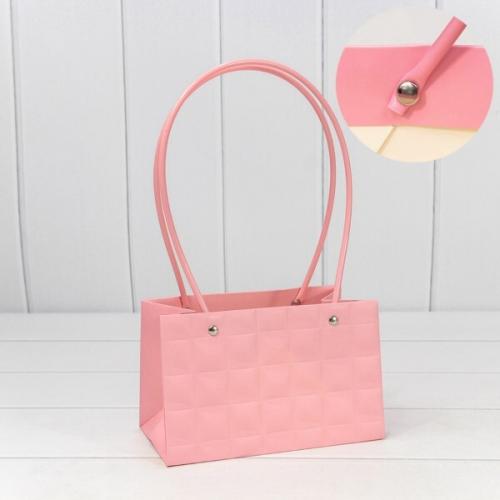 Пакет подарочный ваза для цветов 19*12*10.5 см Квадраты темно-розовый 441606