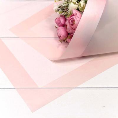 Пленка флористическая матовая в листах 58*58 см С широкой рамкой розовый 20 л/уп 447103