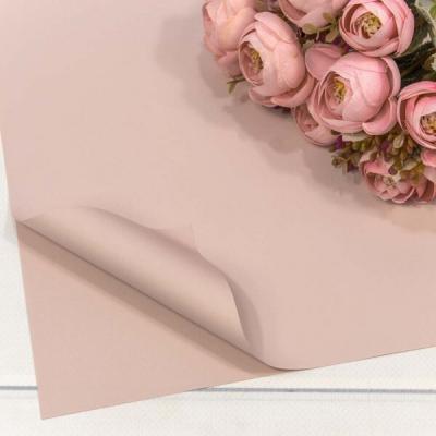 Пленка флористическая матовая в листах 60*60 см Корейская розовато-серый 1398/35
