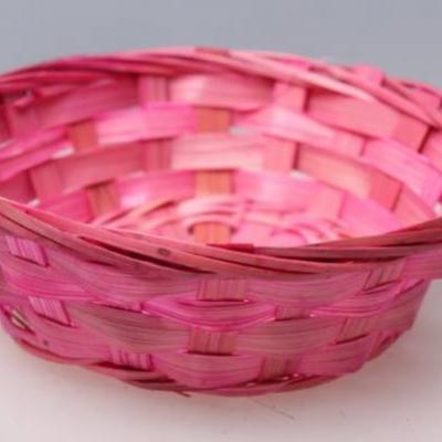 Плошка плетеная (бамбук) 15*4 см розовая 56369
