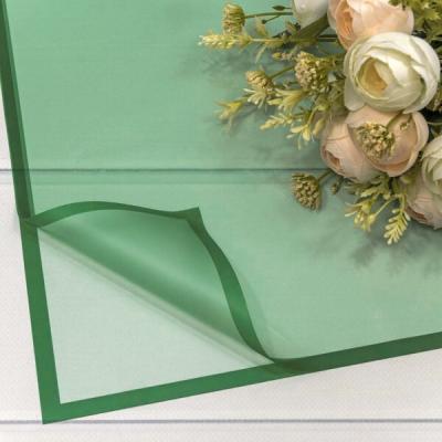 Плёнка флористическая матовая в листах 60*60 см С рамкой зеленый 20 л/уп 441601