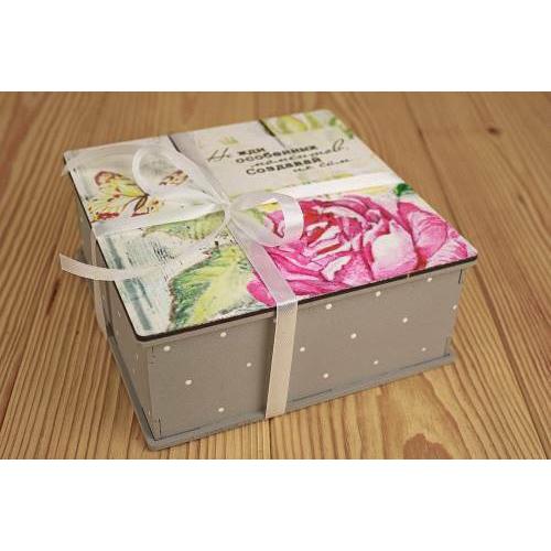 Подарочная коробка деревянная с розой и бабочкой (16.5*16.5*7) 15217