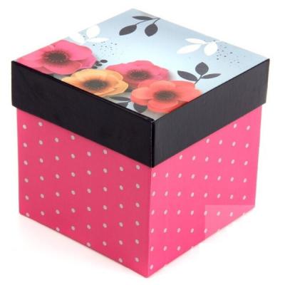 Подарочная коробка куб 11*11*12 см Маки 2 559370