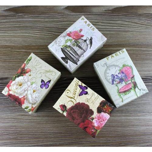 Подарочная коробка прямоугольник 11*7.5*5.5 см Ретро 53899