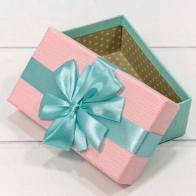 Подарочная коробка прямоугольник 15.5*9*5.8 см Розовато-аквамариновый с рифленой поверхностью 440197ра