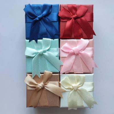 Подарочная коробка ювелирная 5*5*3.5 см Шелк ассорти 535882