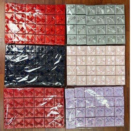 Подарочная коробка ювелирная С бантом 5*5*2 см Клетка 530771