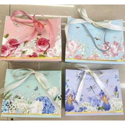 Подарочный пакет люкс бумажный 24.5х19.5х9.5 см С бантом 58678