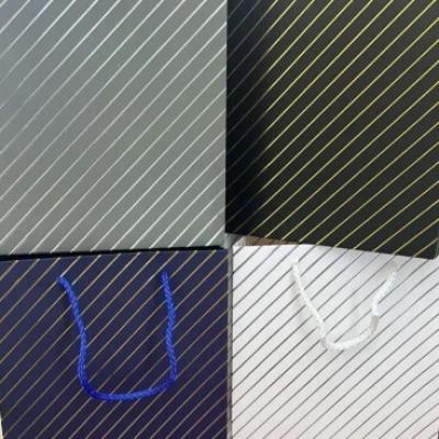 Подарочный пакет люкс бумажный с тиснением 26х32х12 см 58684