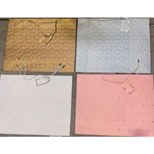 Подарочный пакет люкс бумажный с тиснением 50х40х15 см 58700