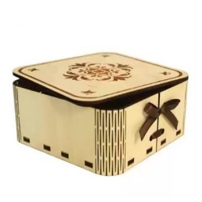 Подарочный ящик деревянный 10*10*5 см С гравировкой средняя 15412