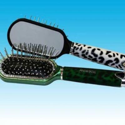 Расческа массажная с металлическими зубьями M 9585 SH MISKUP 94035
