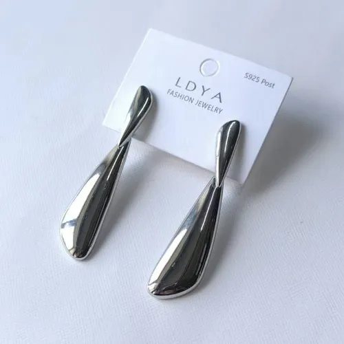 Серьги длинные 'Капли' цвет серебро 85058