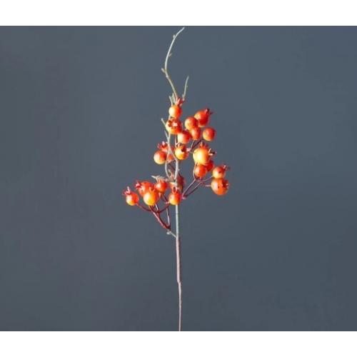 Ветка декоративная из оранжево-красных ягод 43 см 50109